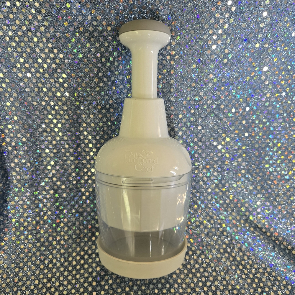 Pampered Chef White and Gray Food Chopper